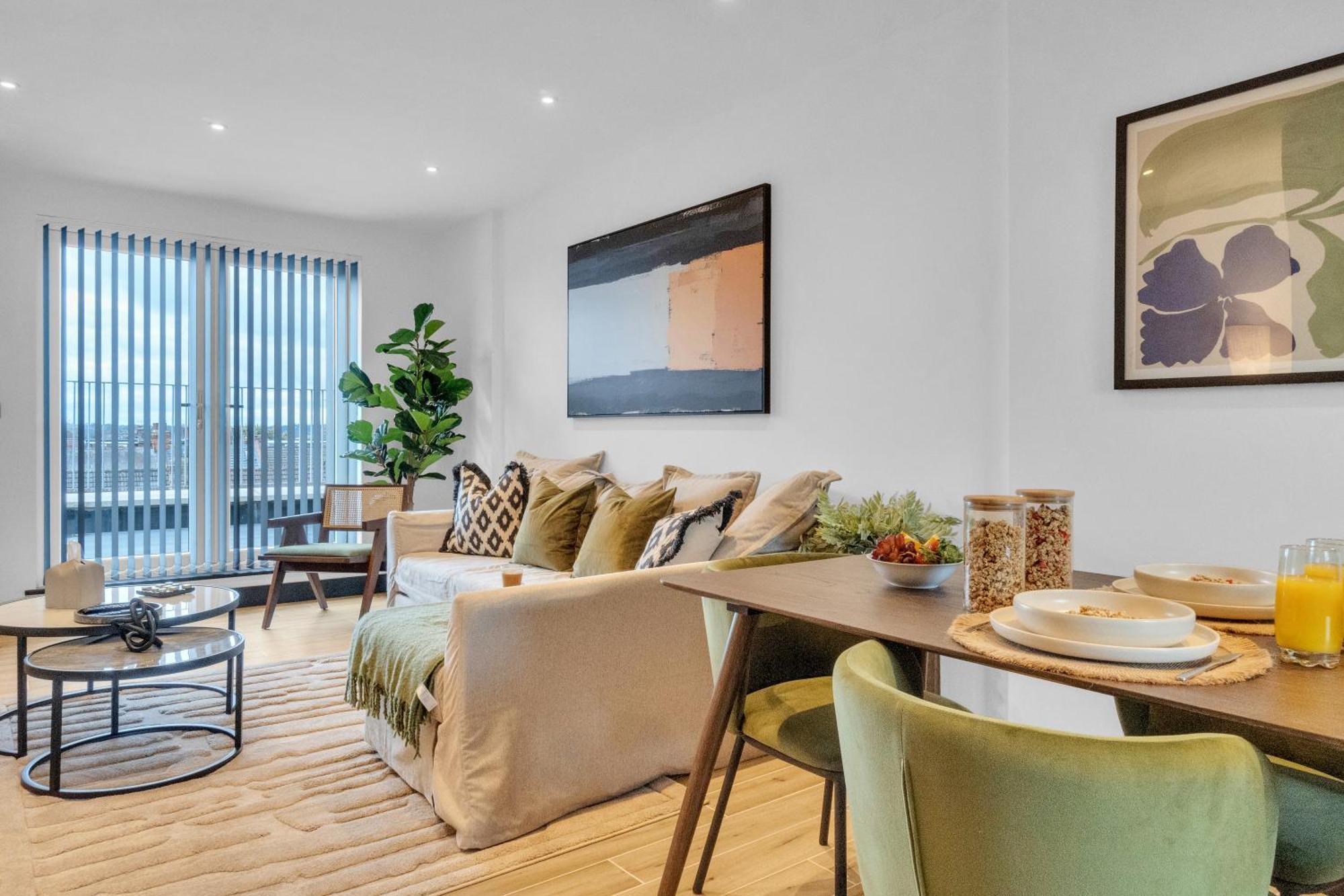 Homely- North London Penthouse Apartment