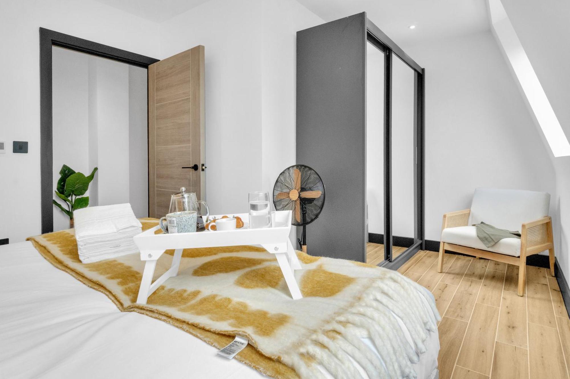 Apartment Homely- North London Penthouse *