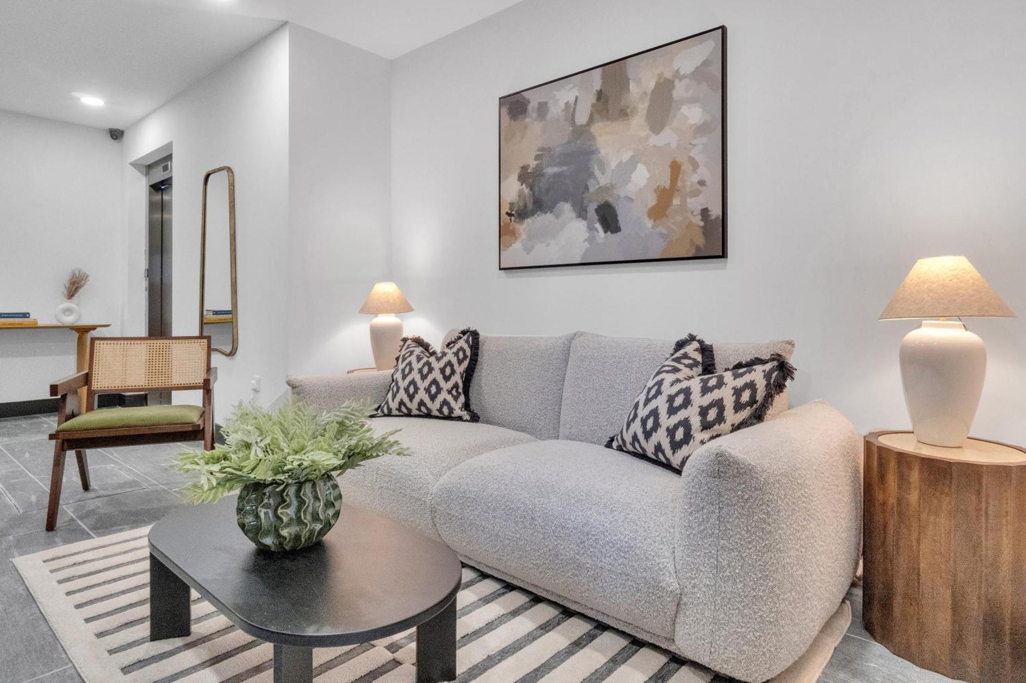 Apartment Homely- North London Penthouse