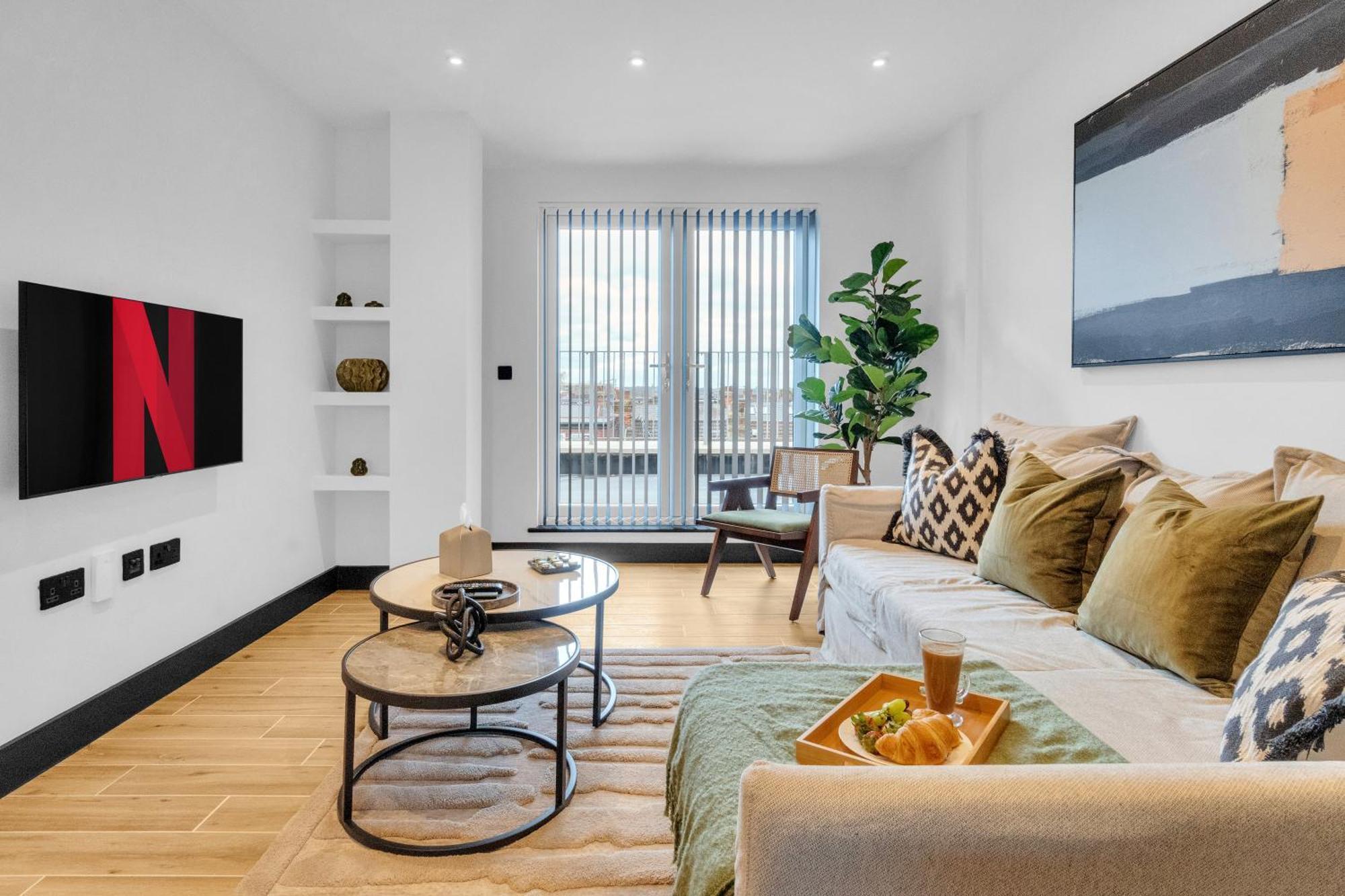 Homely- North London Penthouse * Finchley