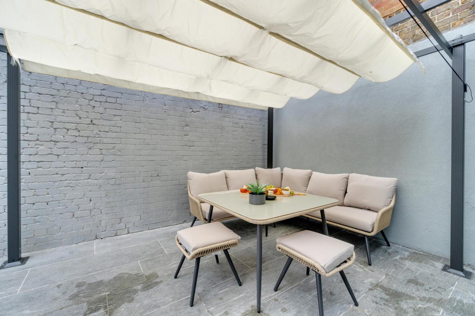 Homely- North London Penthouse * Finchley